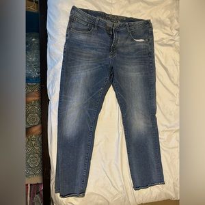 American eagle flex fit jeans 38x32. Straight cut.